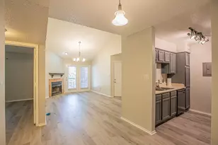 3209 Donnelly Cir, Fort Worth, TX 76107 - Photo 10