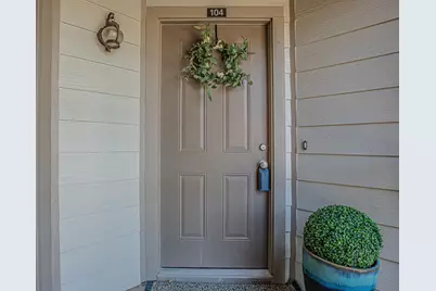 3209 Donnelly Circle #104, Fort Worth, TX 76107 - Photo 2