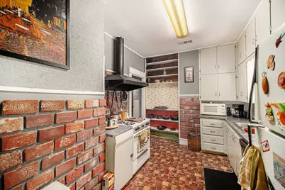 105 E Lone Star Avenue, Cleburne, TX 76031 - Photo 10