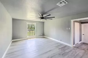 768 Elmwood Dr, Woodway, TX 76712 - Photo 6