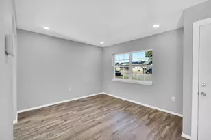 3450 Silverhill Dr, Dallas, TX 75241 - Photo 4