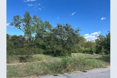 303 Inez Hardy Way, Grandview, TX 76050 - Photo 1