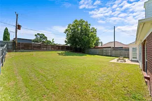 6903 Hawaii Ln, Arlington, TX 76016 - Photo 26