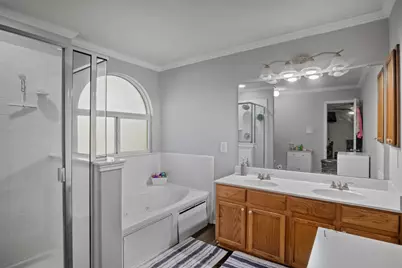 4600 Leslie Lane, Balch Springs, TX 75180 - Photo 32