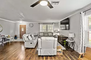 4600 Leslie Ln, Balch Springs, TX 75180 - Photo 10