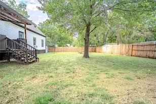 901 N Morris St, Gainesville, TX 76240 - Photo 22