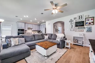 3828 PEARLWOOD Rd, Little Elm, TX 75068 - Photo 6