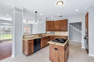 1404 Honey Locust Dr, Plano, TX 75023 - Photo 12