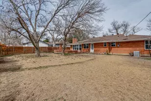 2542 Delmac Dr, Dallas, TX 75233 - Photo 20