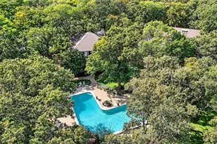 215 Hiland Acres Cir, Pottsboro, TX 75076 - Photo 2