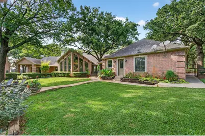 215 Hiland Acres Circle, Pottsboro, TX 75076 - Photo 4