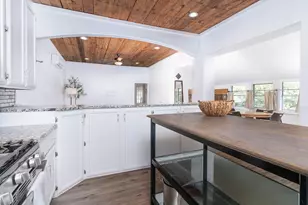 402 N Liveoak St, Richland Springs, TX 76871 - Photo 6