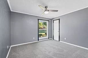 2312 Garden Ln, Arlington, TX 76015 - Photo 6