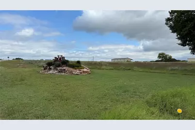 110 Rolling Ranch Boulevard, Alvord, TX 76225 - Photo 2