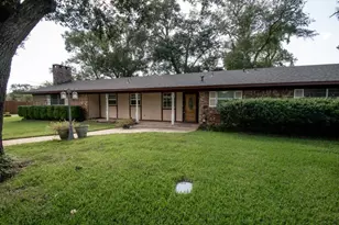 319 Spruce St, Van, TX 75790 - Photo 2