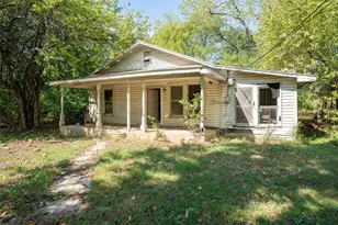 1310 W Campbell, Paris, TX 75460 - Photo 1