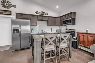 3810 Fairview Rd, Millsap, TX 76066 - Photo 10