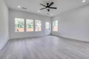 3413 Wendelkin St, Dallas, TX 75215 - Photo 10