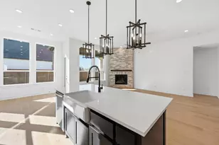 572 Moonrise St, Waxahachie, TX 75165 - Photo 4