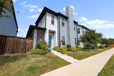 2312 Scenic Bluff Drive, Fort Worth, TX 76111 - Photo 4