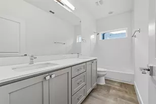 2312 Scenic Bluff Dr, Fort Worth, TX 76111 - Photo 20