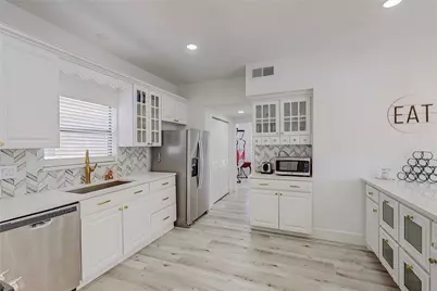 829 Lake Bluff Drive, Flower Mound, TX 75028 - Photo 6