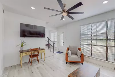 829 Lake Bluff Drive, Flower Mound, TX 75028 - Photo 4