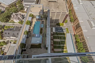 1301 Throckmorton Street #2402, Fort Worth, TX 76102 - Photo 32