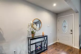 2602 Meadowview Dr, Arlington, TX 76016 - Photo 4