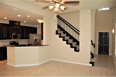 142 Barrington Lane, Lewisville, TX 75067 - Photo 2