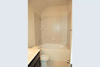 142 Barrington Lane, Lewisville, TX 75067 - Photo 6