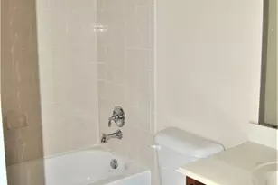 142 Barrington Ln, Lewisville, TX 75067 - Photo 10