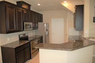 142 Barrington Ln, Lewisville, TX 75067 - Photo 8