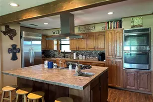 6551 Crooked Creek Rd, Bowie, TX 76230 - Photo 8