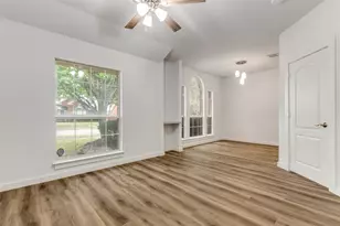 11488 Clover Knoll Dr, Frisco, TX 75035 - Photo 8