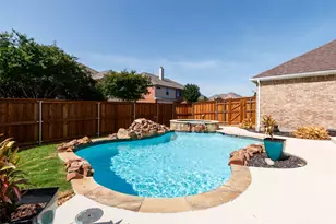 13347 Lincolnshire Ln, Frisco, TX 75035 - Photo 2