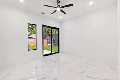 10434 Vinemont Street, Dallas, TX 75218 - Photo 14