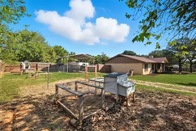 217 English Court, Springtown, TX 76082 - Photo 24