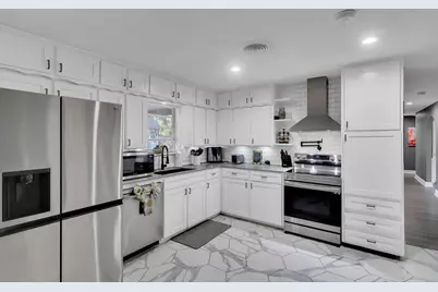 5709 Wales Avenue, Fort Worth, TX 76133 - Photo 10