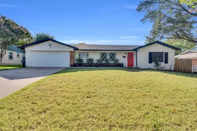 5709 Wales Avenue, Fort Worth, TX 76133 - Photo 2