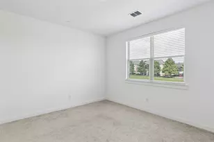 2700 Parkview Ct, Lewisville, TX 75067 - Photo 14