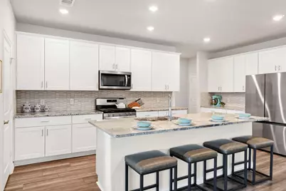 10616 Brookshire Road, Benbrook, TX 76126 - Photo 4