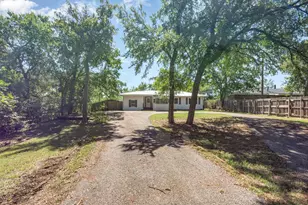 502 W Bells Blvd, Bells, TX 75414 - Photo 1