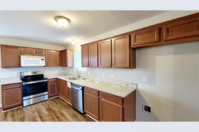 3112 Travis Street, Greenville, TX 75401 - Photo 2