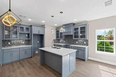 913 Pease River Drive, Granbury, TX 76048 - Photo 6