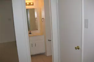 5630 Spring Valley Rd, Dallas, TX 75254 - Photo 16