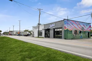 205 W Ash St, Celina, TX 75009 - Photo 22