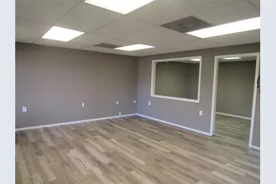 1802 N Center Street, Bonham, TX 75418 - Photo 18