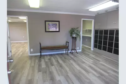 1802 N Center Street, Bonham, TX 75418 - Photo 8