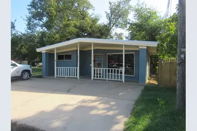 1802 N Center Street, Bonham, TX 75418 - Photo 1